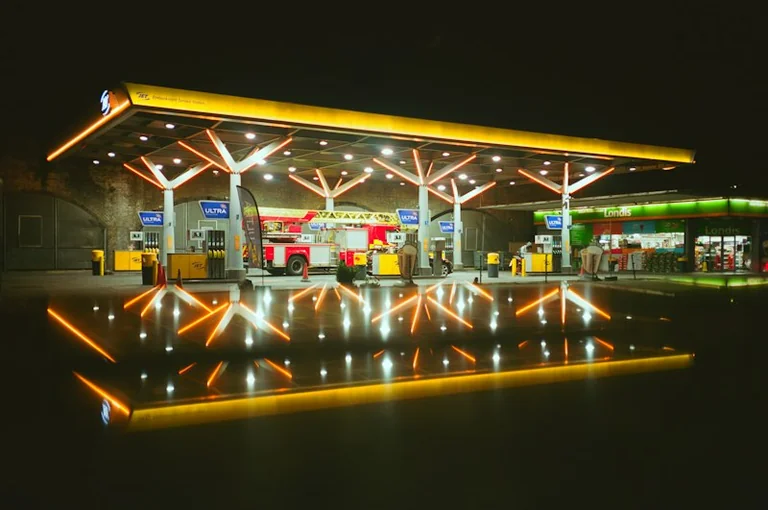 How to Compare Local UK Fuel Prices with National Averages