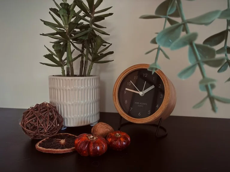 UK Clocks Go Back on 25 October 2026